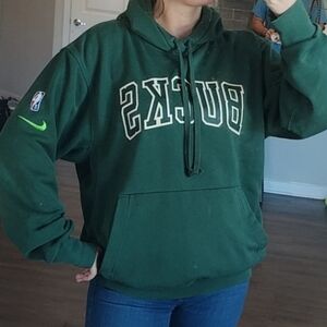 Milwaukee bucks sweater